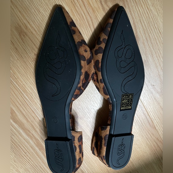 Leopard Print Flats - Picture 2 of 2